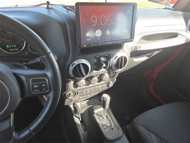 Used 2018 Jeep Wrangler Unlimited Sahara image 19