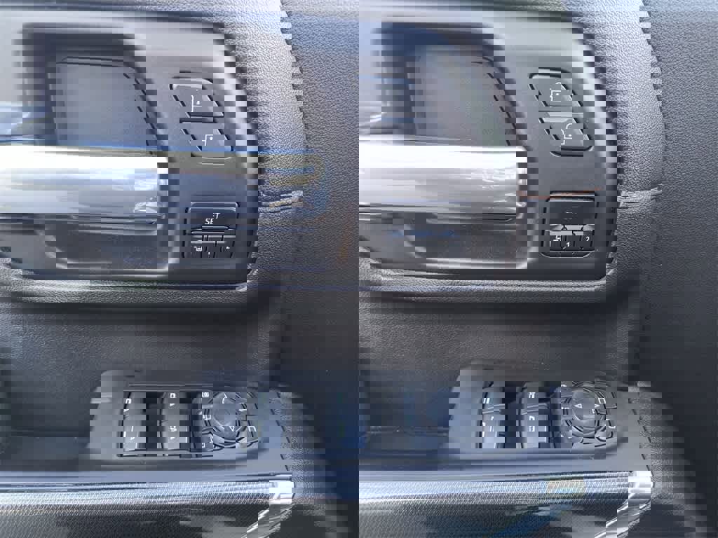 Used 2022 GMC Sierra 2500 AT4 w/ AT4 Premium Plus Package image 13