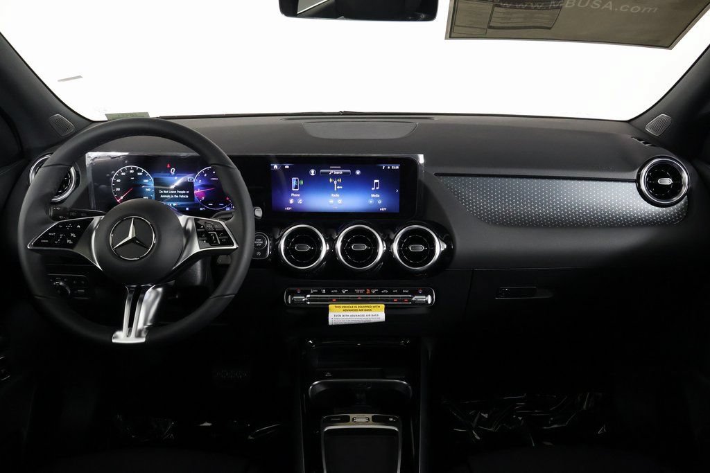 New 2026 Mercedes-Benz GLA 250 4MATIC image 4