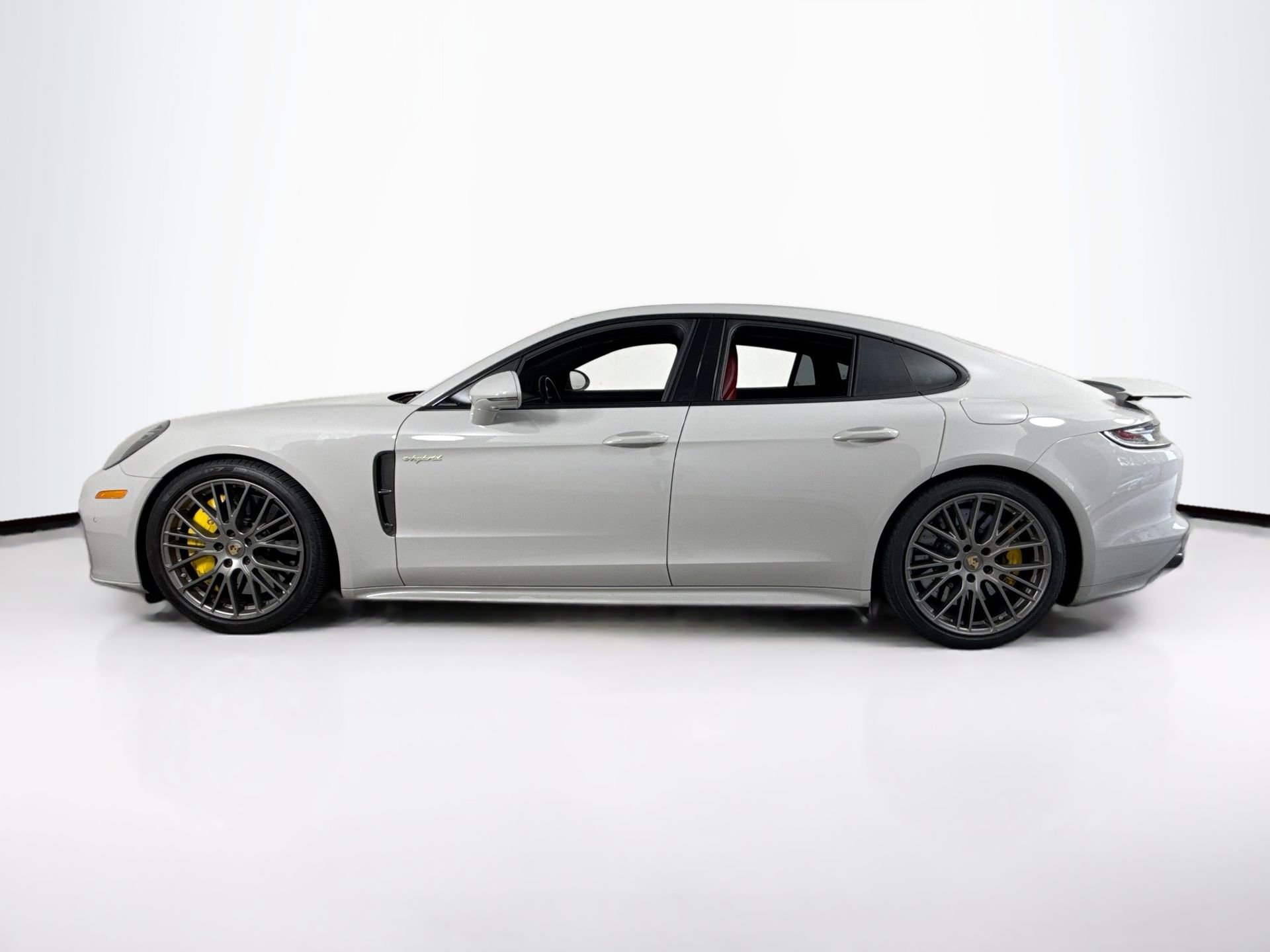 Used 2022 Porsche Panamera Turbo S AWD/4WD image 4