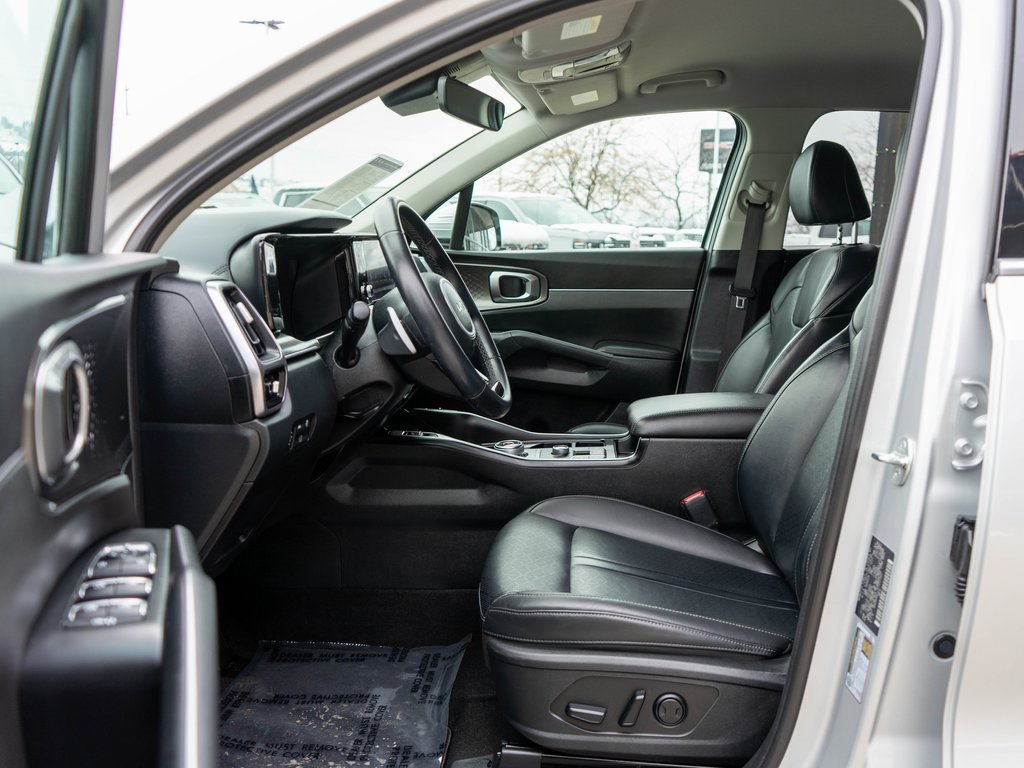 Certified 2023 Kia Sorento EX image 11