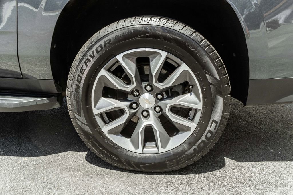 Used 2021 Chevrolet Suburban LS AWD/4WD image 28