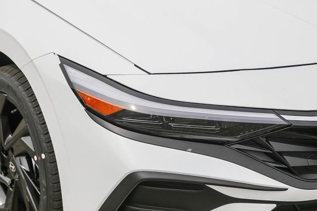 New 2026 Hyundai Elantra Sport FWD image 5