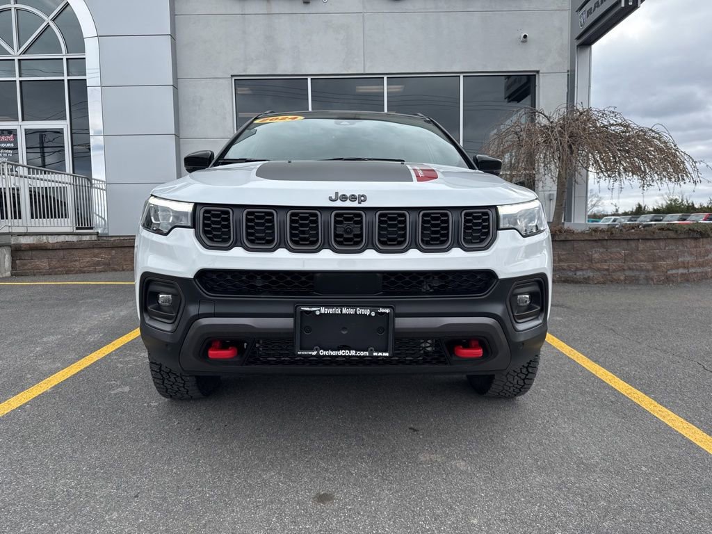 Used 2024 Jeep Compass Trailhawk w/ Trailhawk Elite Group AWD/4WD image 8
