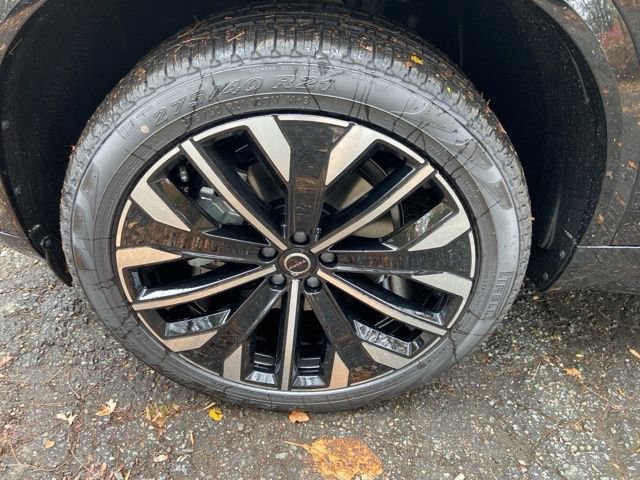 New 2026 Volvo XC90 B6 Plus image 9