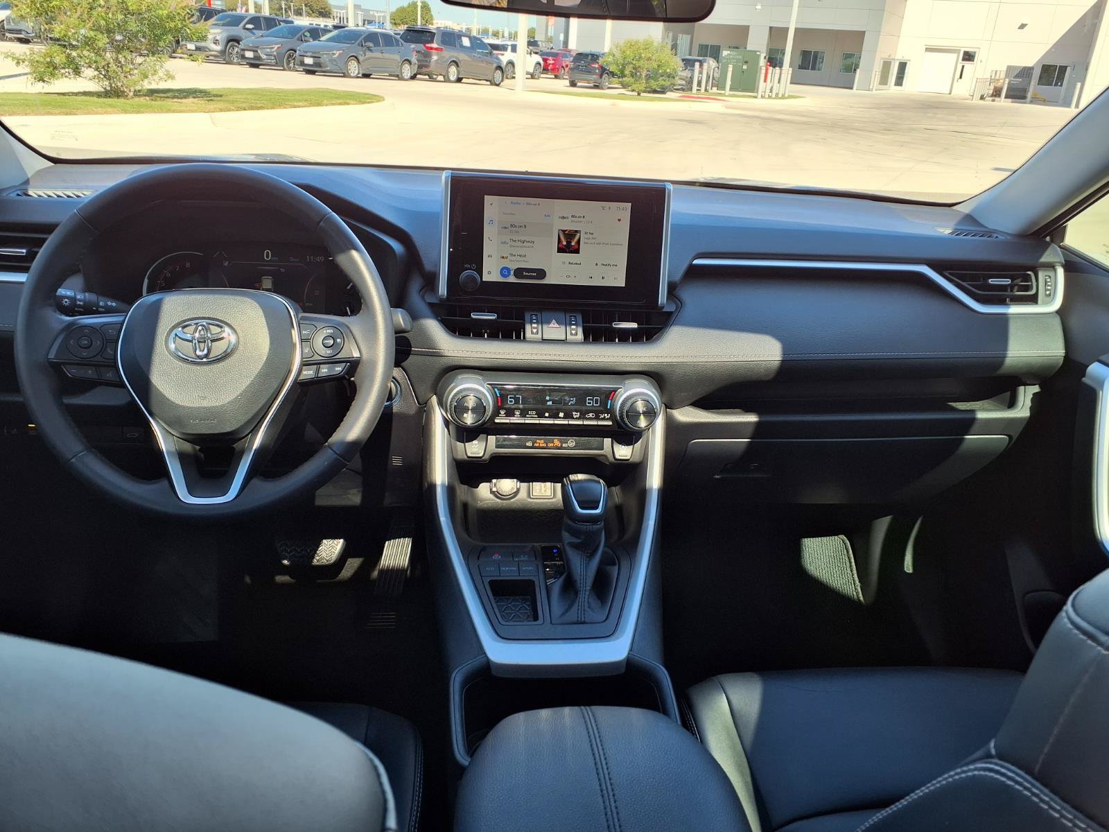 Used 2025 Toyota RAV4 XLE Premium FWD image 11