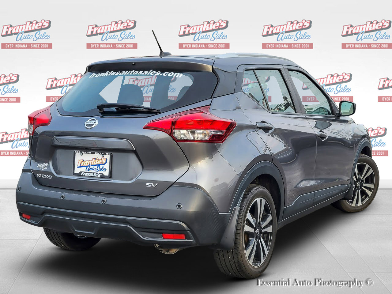 Used 2020 Nissan Kicks SV image 6