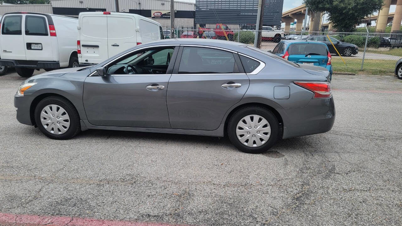 Used 2015 Nissan Altima 2.5 S w/ Power Driver Seat Package FWD image 9