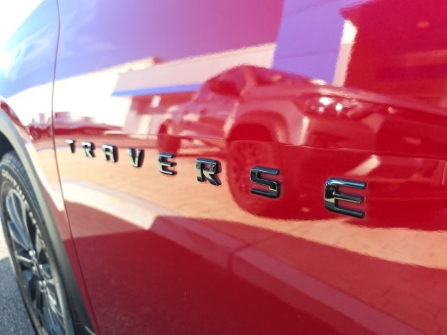 Used 2023 Chevrolet Traverse RS w/ LPO, Floor Liner Package image 7