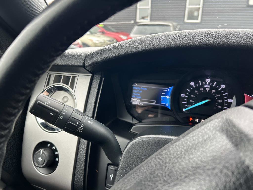 Used 2017 Ford Expedition EL XLT w/ Equipment Group 202A image 29