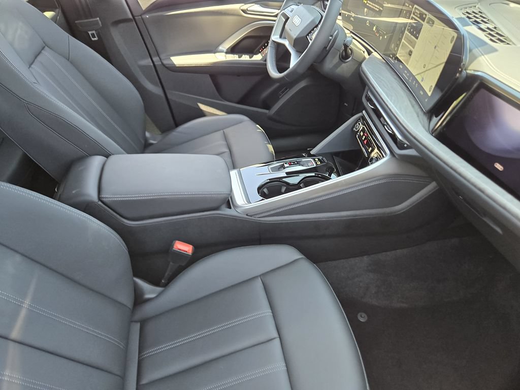 Certified 2026 Audi Q5 Premium Plus AWD/4WD image 18
