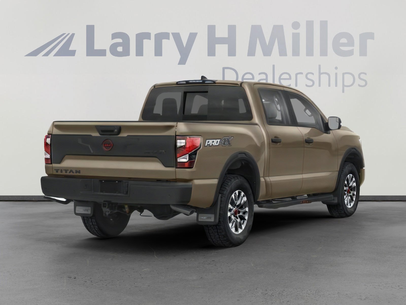 Used 2023 Nissan Titan PRO-4X w/ Pro-4x Convenience Package image 2