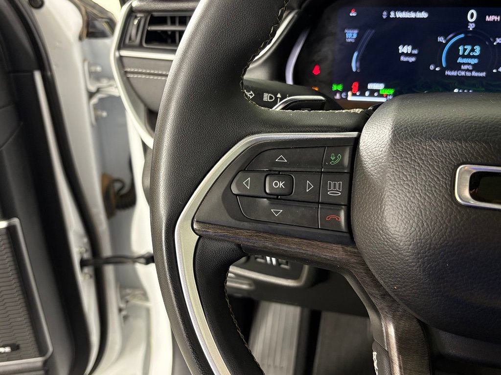 Used 2024 Jeep Grand Cherokee Limited 4xe AWD/4WD image 25