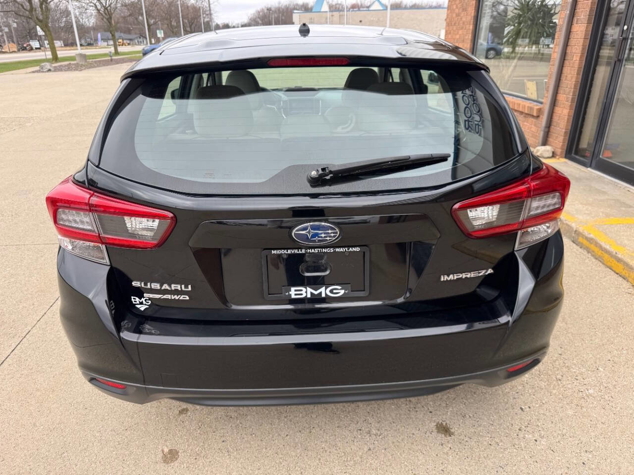 Used 2020 Subaru Impreza 2.0i image 5