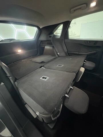 Used 2022 Ford Escape SE image 13