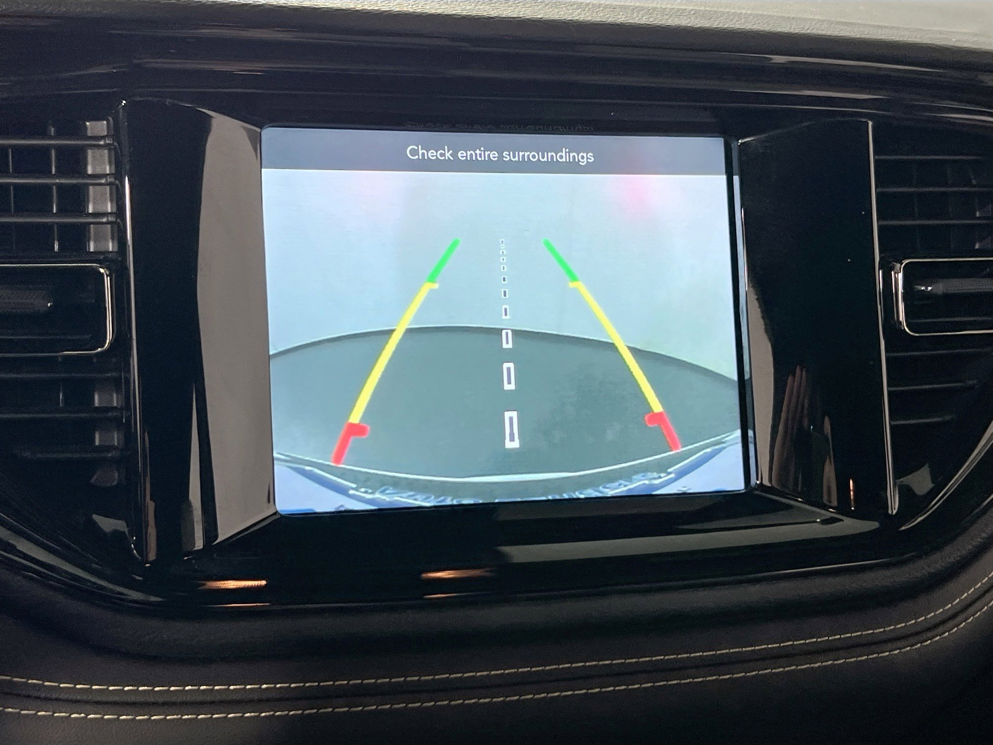 Used 2022 Dodge Durango GT image 13