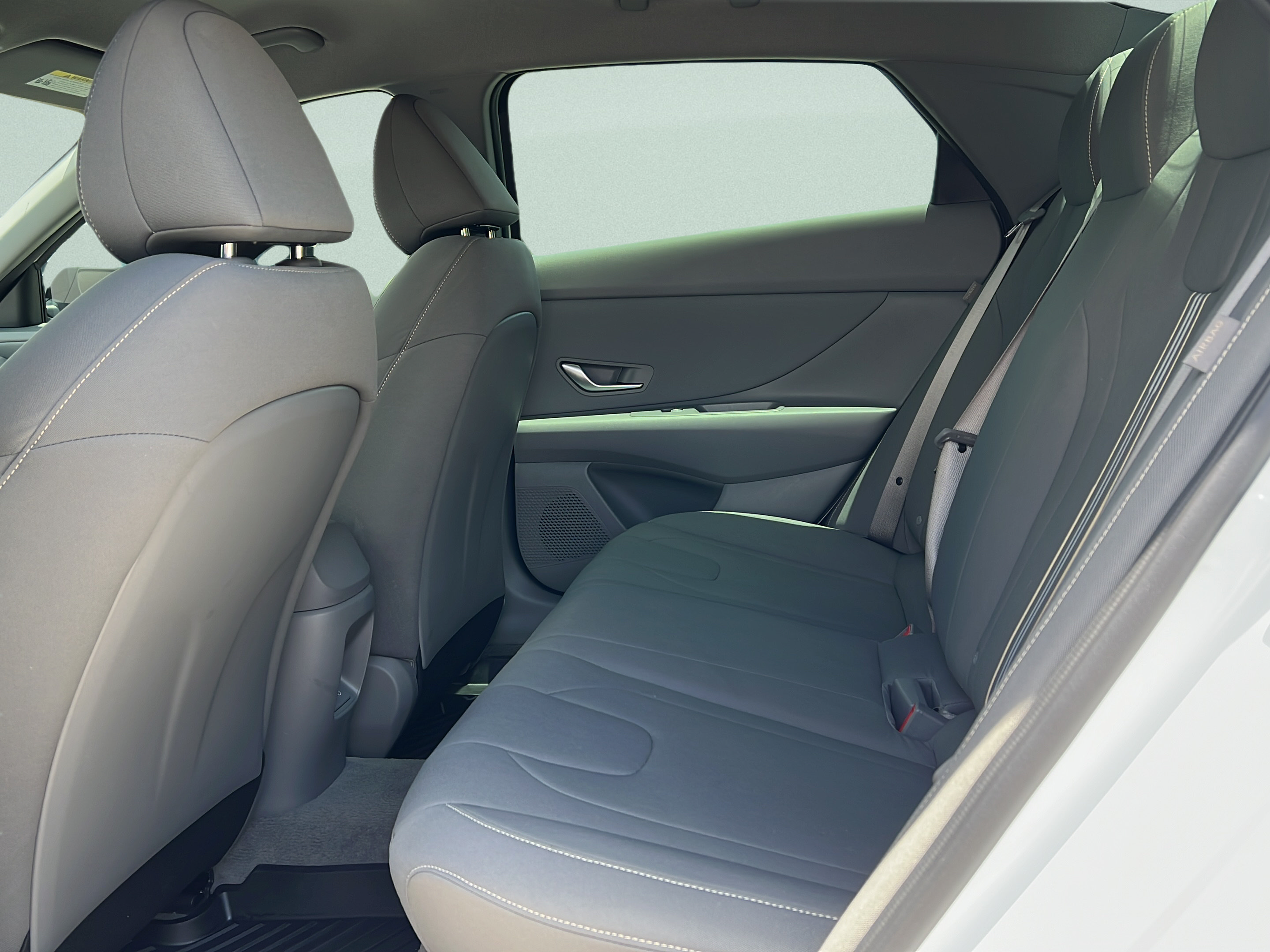 Certified 2025 Hyundai Elantra Sport w/ Cargo Package FWD image 9