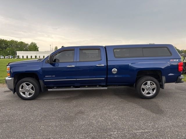 Used 2015 Chevrolet Silverado 2500 LTZ w/ LTZ Plus Package AWD/4WD image 3