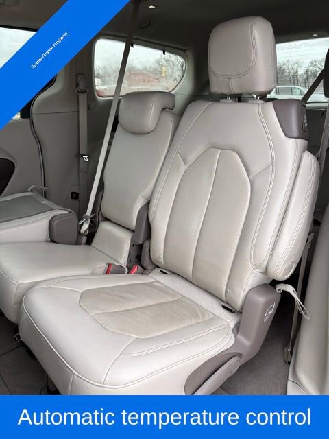Used 2020 Chrysler Pacifica Touring-L Plus image 26