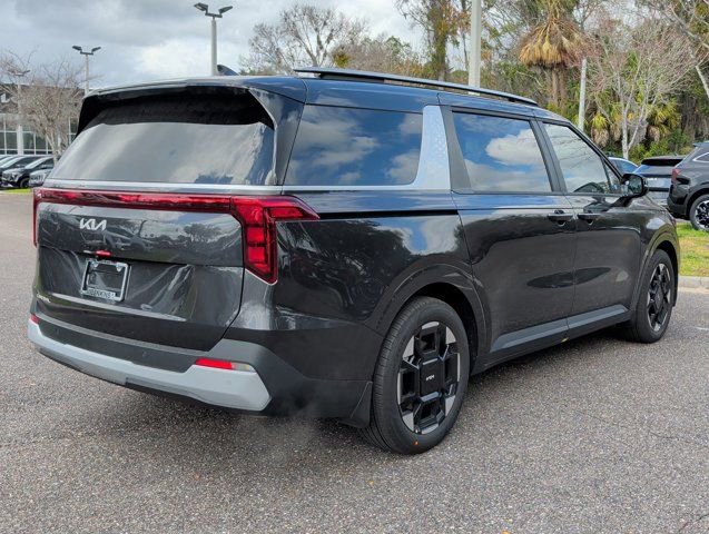 New 2026 Kia Carnival EX image 3