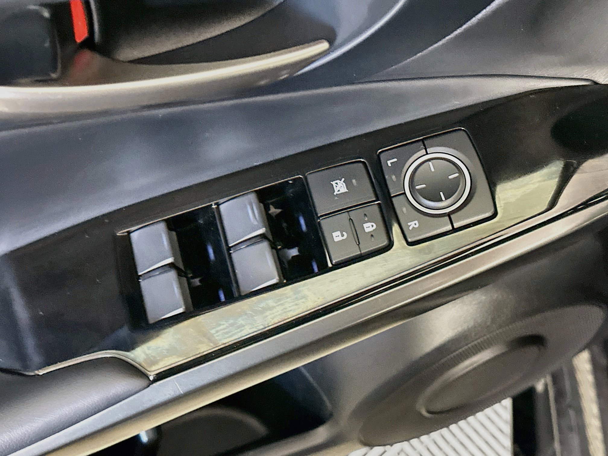 Used 2024 Lexus IS 350 F Sport RWD image 15