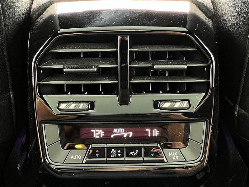 Used 2025 BMW iX xDrive50 AWD/4WD image 50