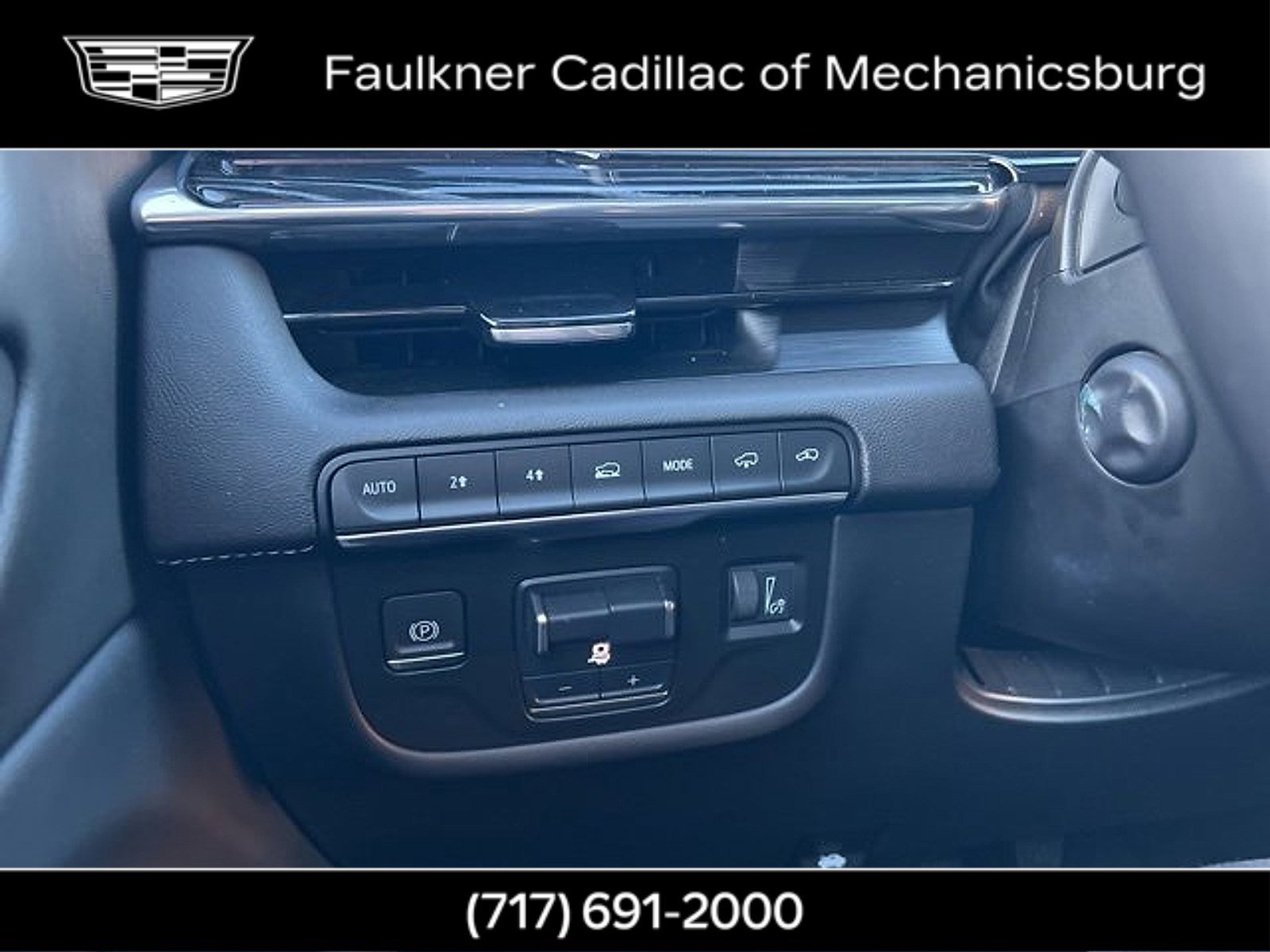 Used 2021 Cadillac Escalade ESV Sport w/ Driver Assist Tech Package image 29