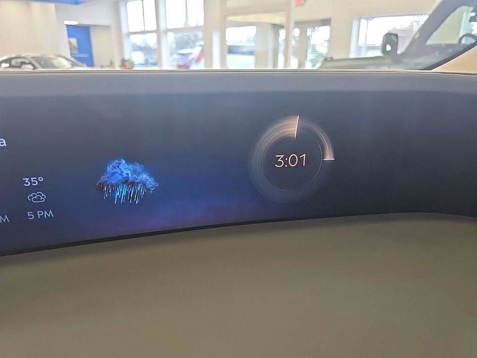 Used 2025 Lincoln Nautilus Reserve image 18