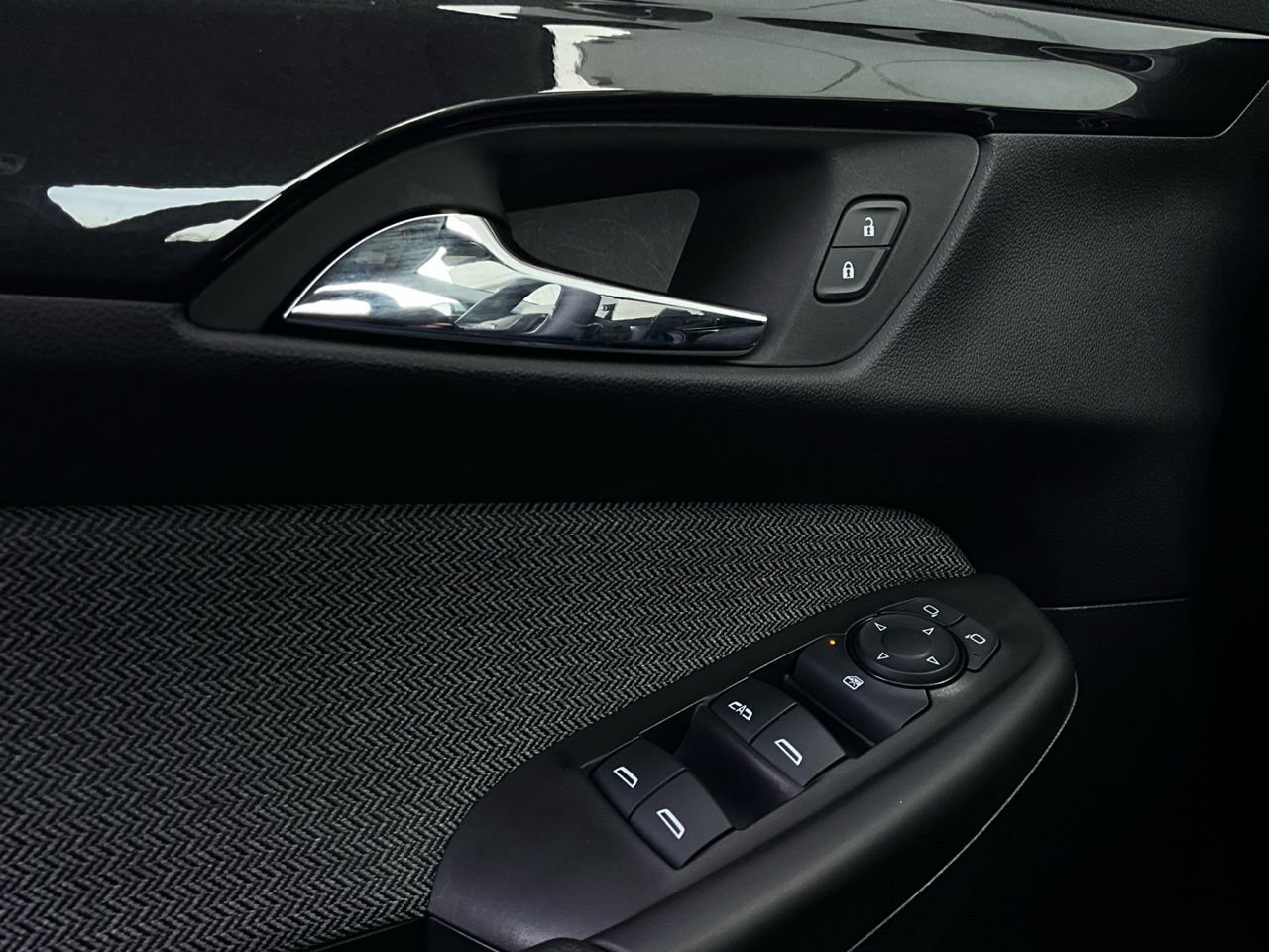 Used 2025 Chevrolet TrailBlazer LT image 18