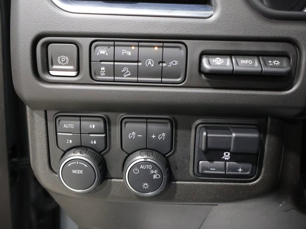 Used 2021 Chevrolet Tahoe Premier w/ Premium Package image 41