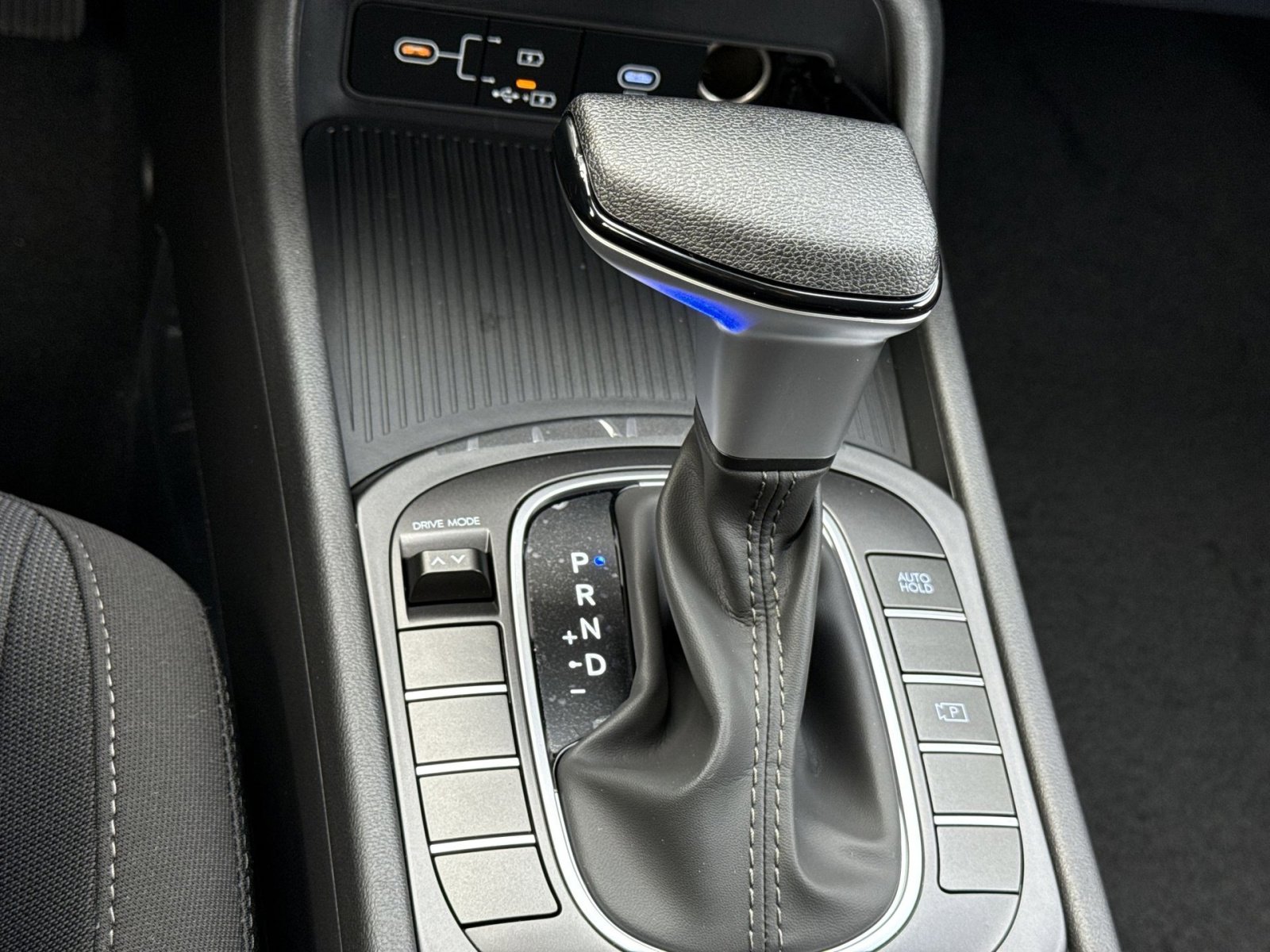 New 2026 Hyundai Kona SE image 21