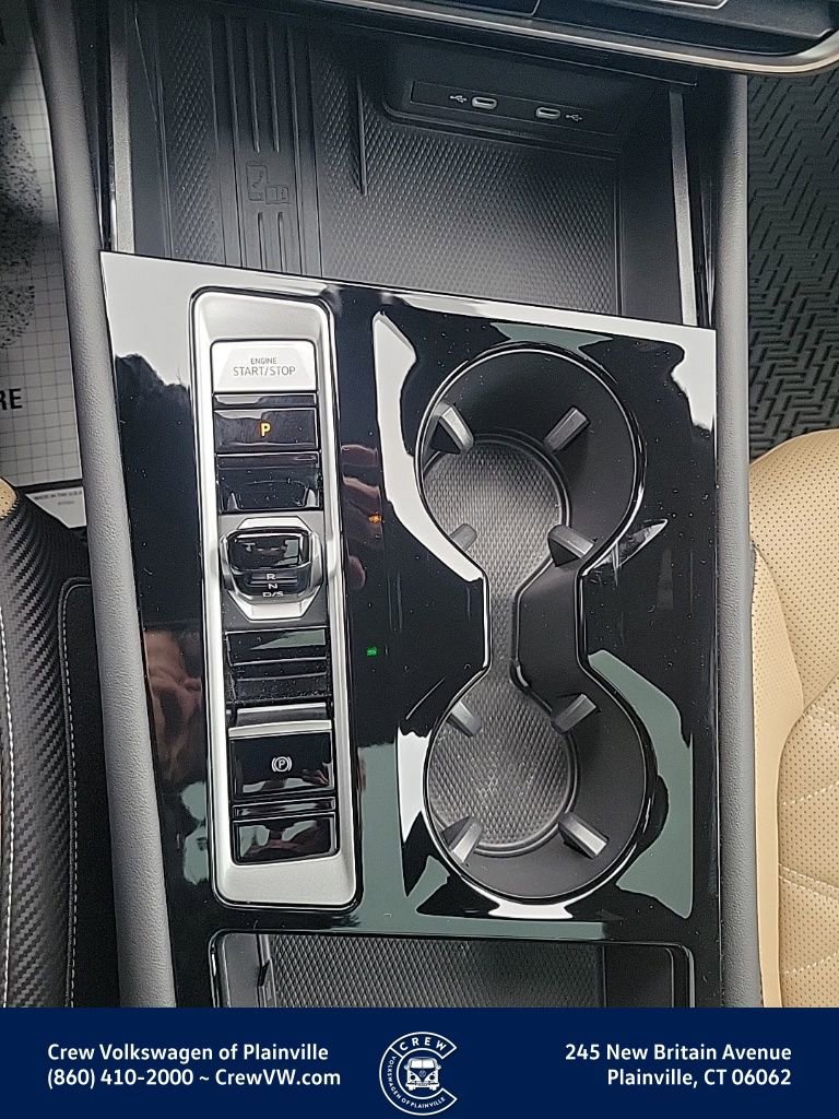 Certified 2025 Volkswagen Atlas Cross Sport SE image 10