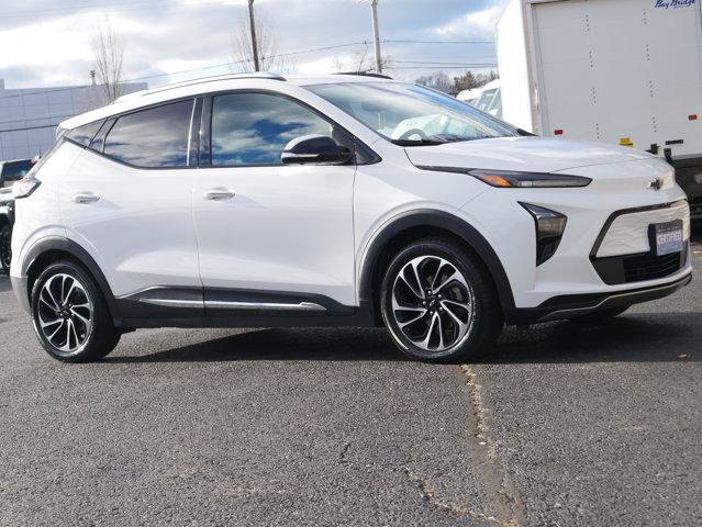 Used 2023 Chevrolet Bolt EUV Premier w/ Super Cruise Package FWD image 9