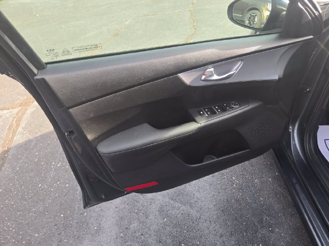 Used 2024 Kia Forte LXS FWD image 21