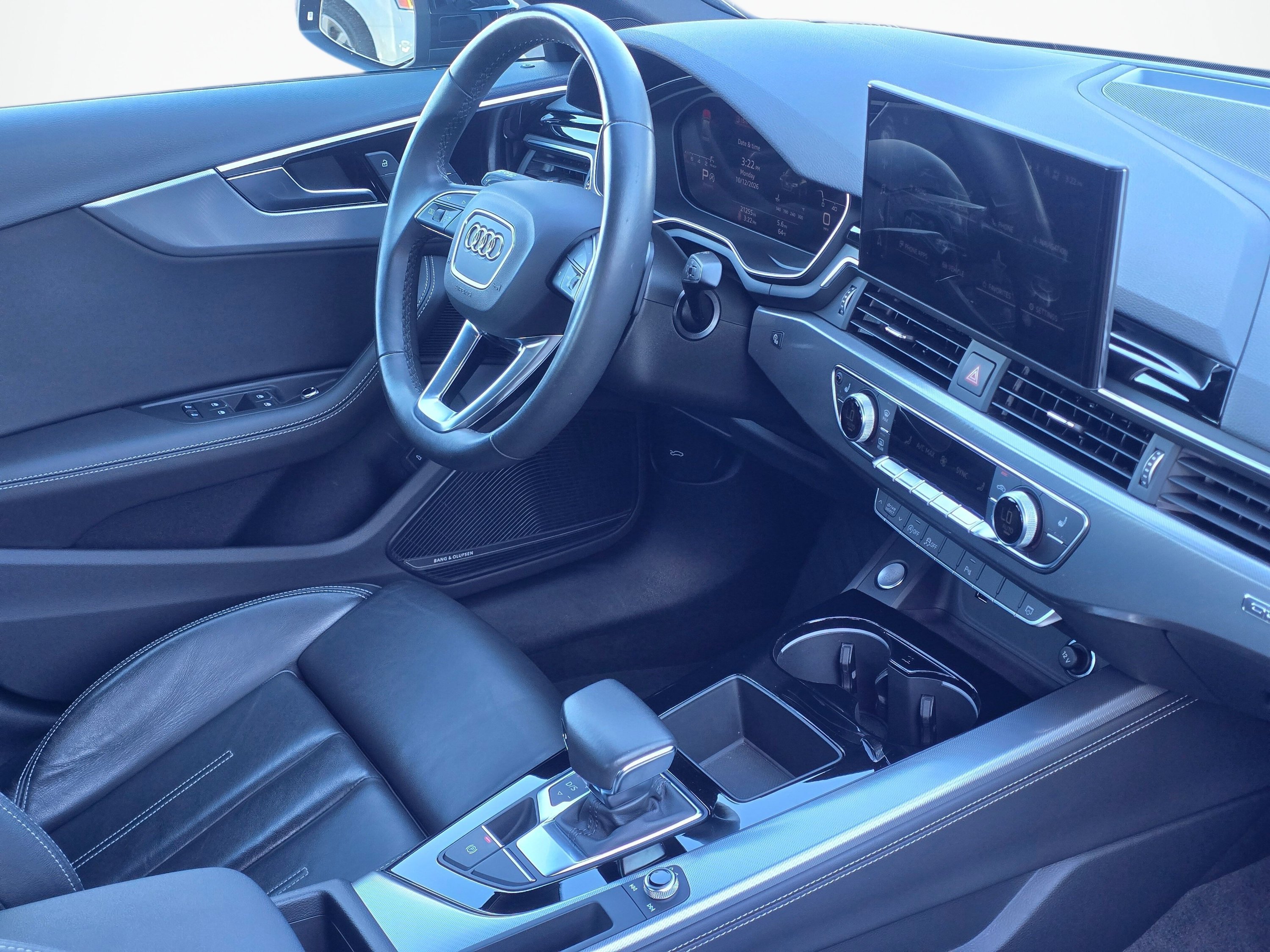 Used 2023 Audi A4 2.0T Premium Plus w/ Premium Plus Package AWD/4WD image 28