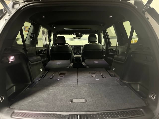 Used 2024 Jeep Grand Cherokee L Altitude AWD/4WD image 39