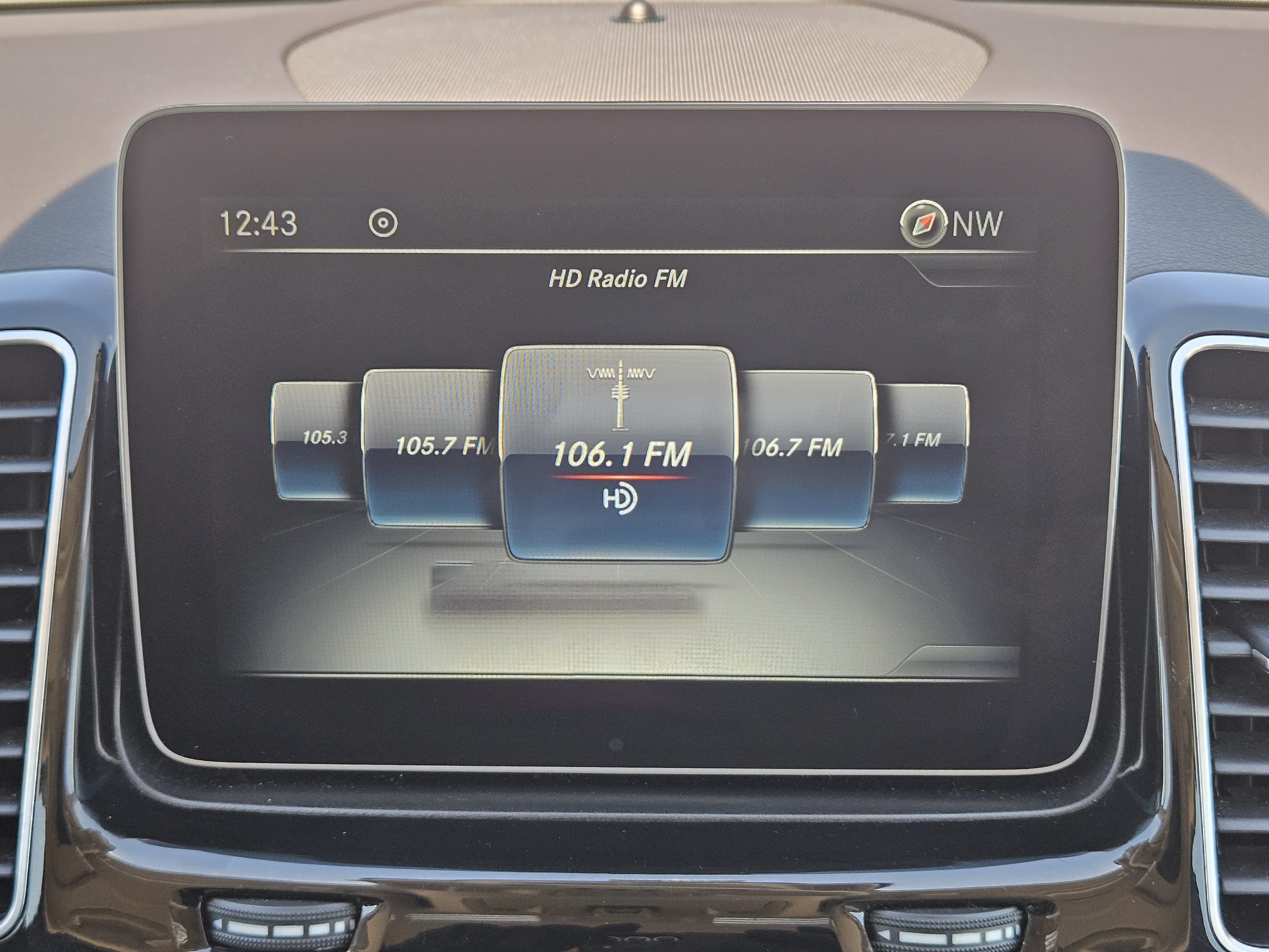 Used 2018 Mercedes-Benz GLE 350 4MATIC image 9