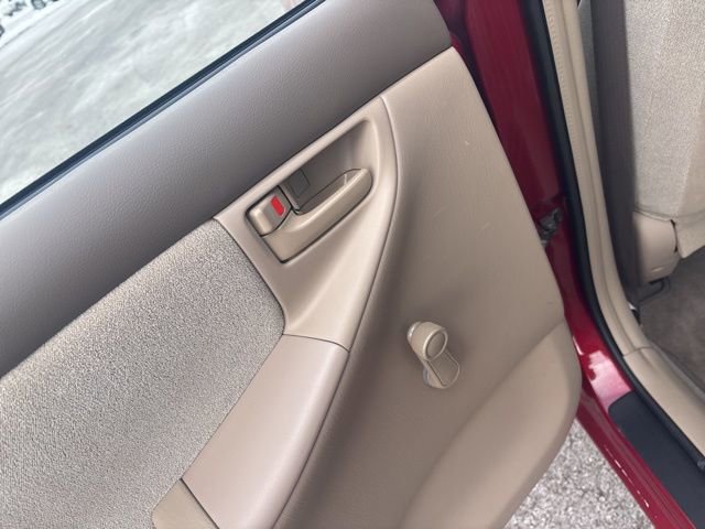 Used 2004 Toyota Corolla CE image 18
