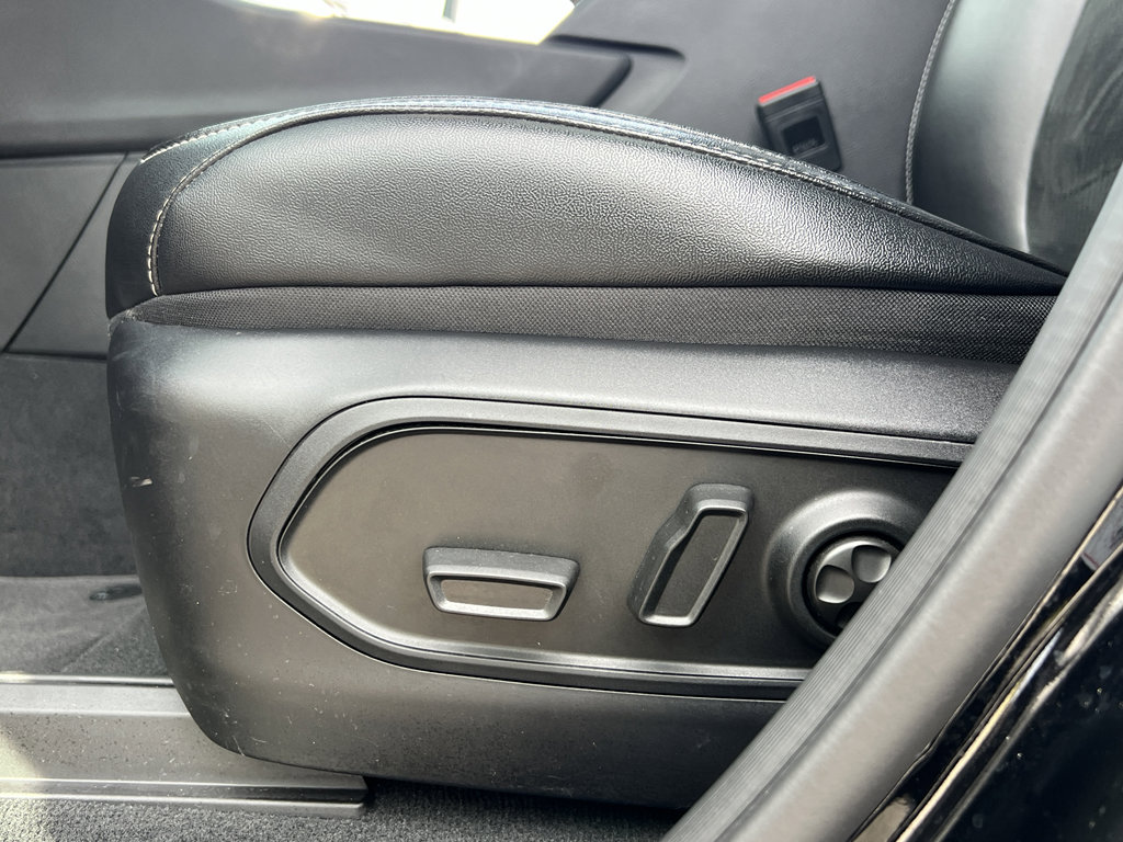 Used 2024 Jeep Grand Cherokee Altitude image 15