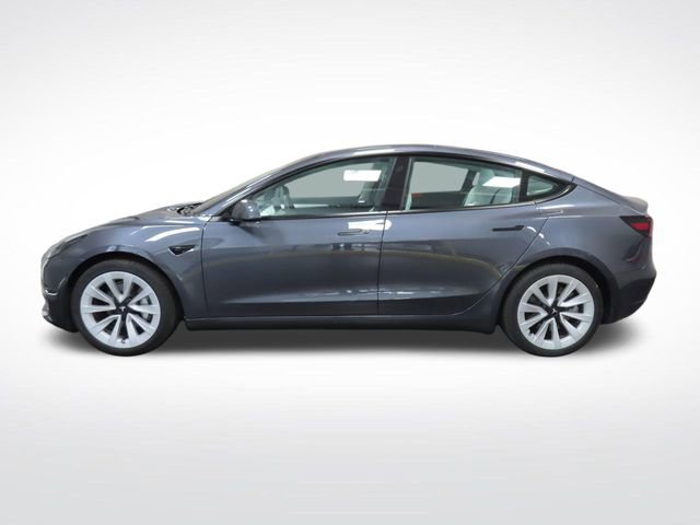 Used 2023 Tesla Model 3 Standard Range image 2
