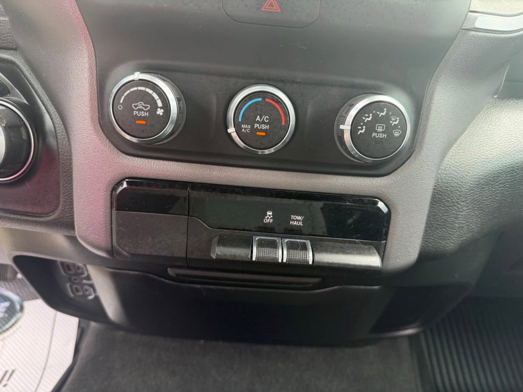 Used 2023 RAM 1500 Big Horn image 39