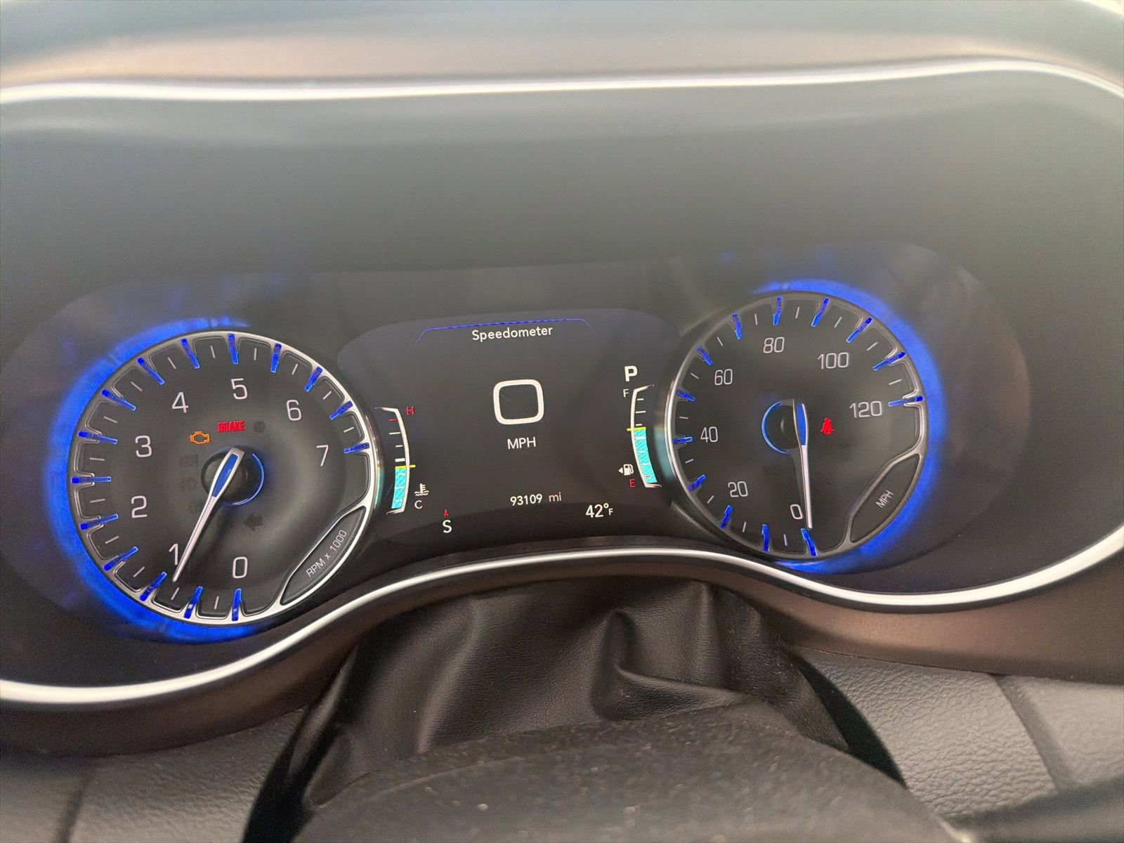 Used 2018 Chrysler Pacifica Touring-L Plus w/ Tire & Wheel Group image 11