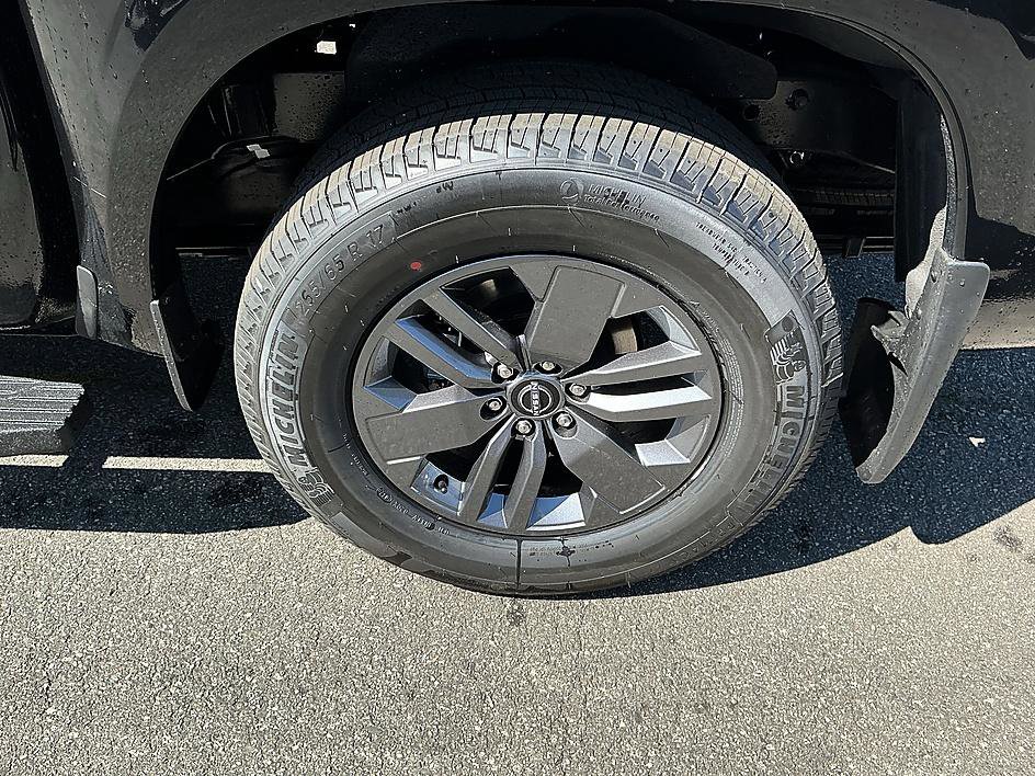 New 2026 Nissan Frontier SV RWD image 8