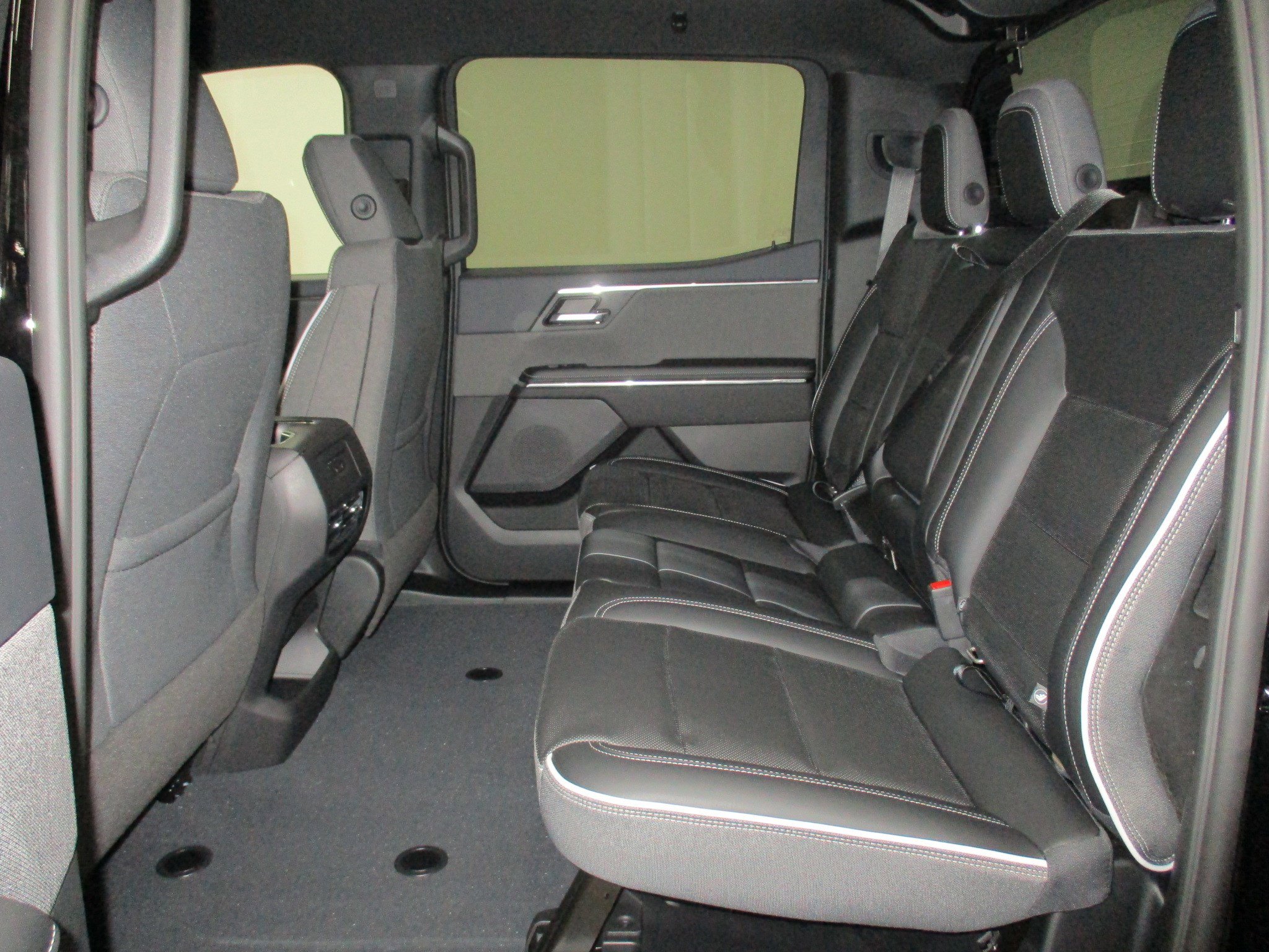 New 2026 GMC Sierra EV Elevation w/ Premium Package image 27