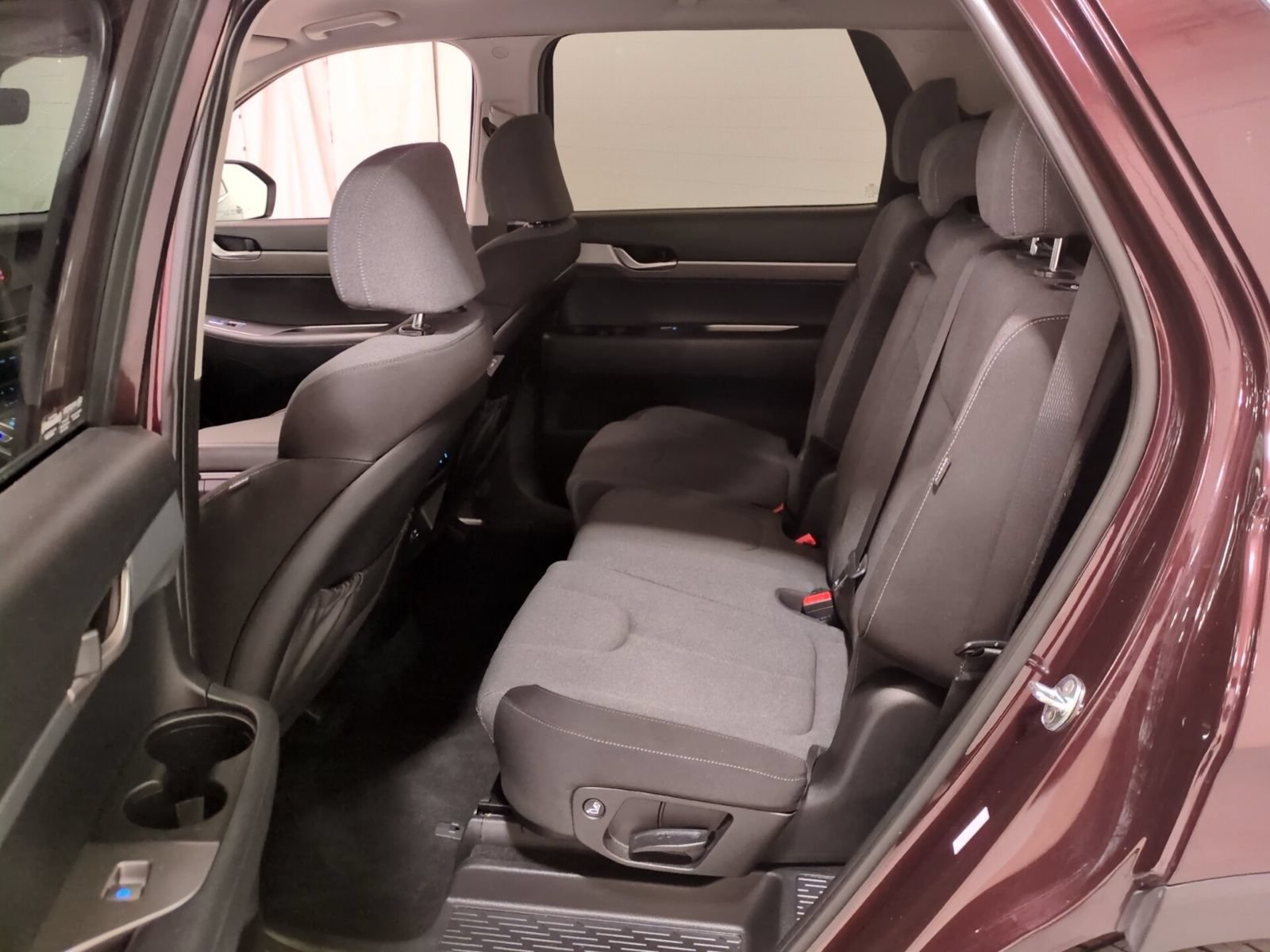 Used 2023 Hyundai Palisade SE AWD/4WD image 13