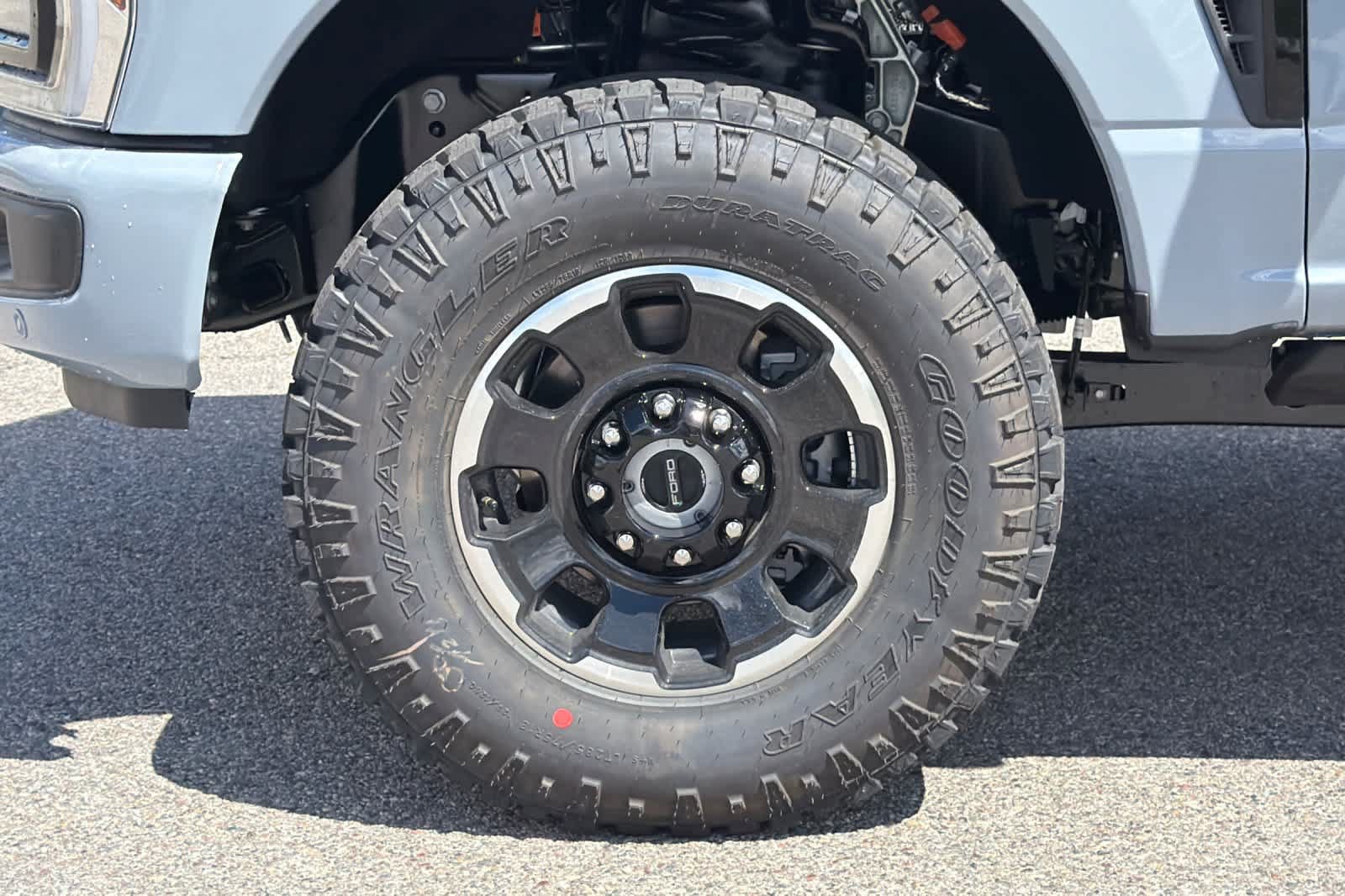 Used 2026 Ford F350 Platinum w/ Tremor Off-Road Package AWD/4WD image 26