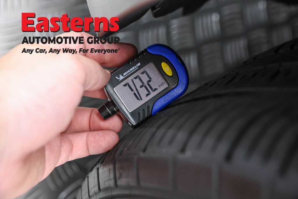 Used 2024 Nissan Pathfinder SV AWD/4WD image 26