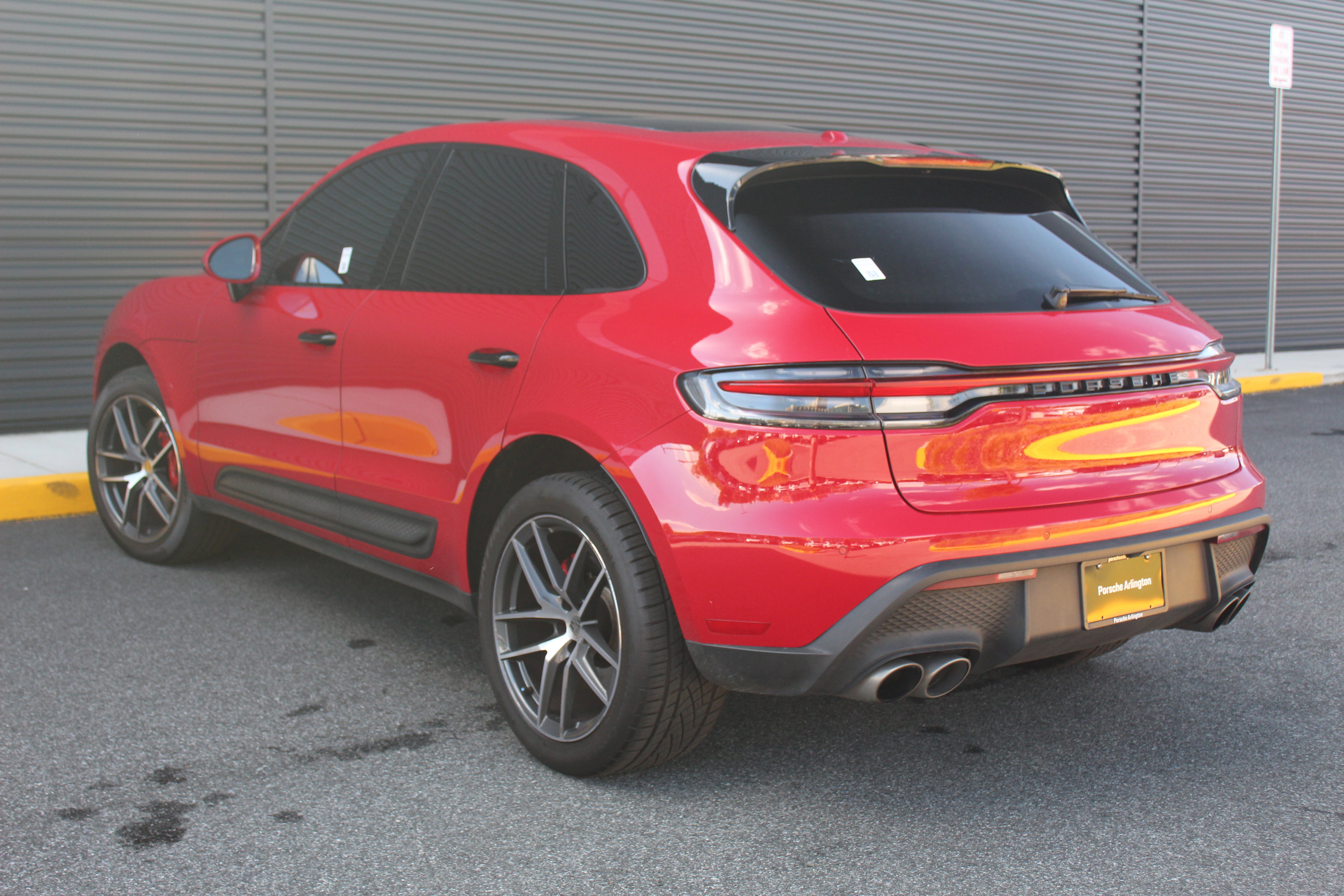 Used 2022 Porsche Macan S image 3