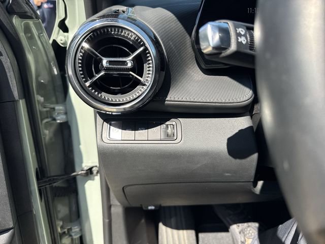 Used 2025 Chevrolet Equinox LT w/ Safety and Technology Package image 16