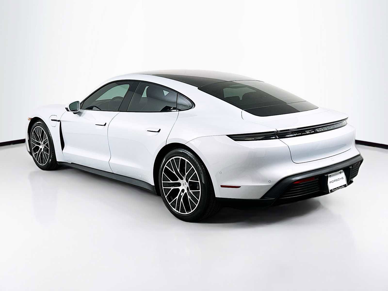 Certified 2025 Porsche Taycan image 3